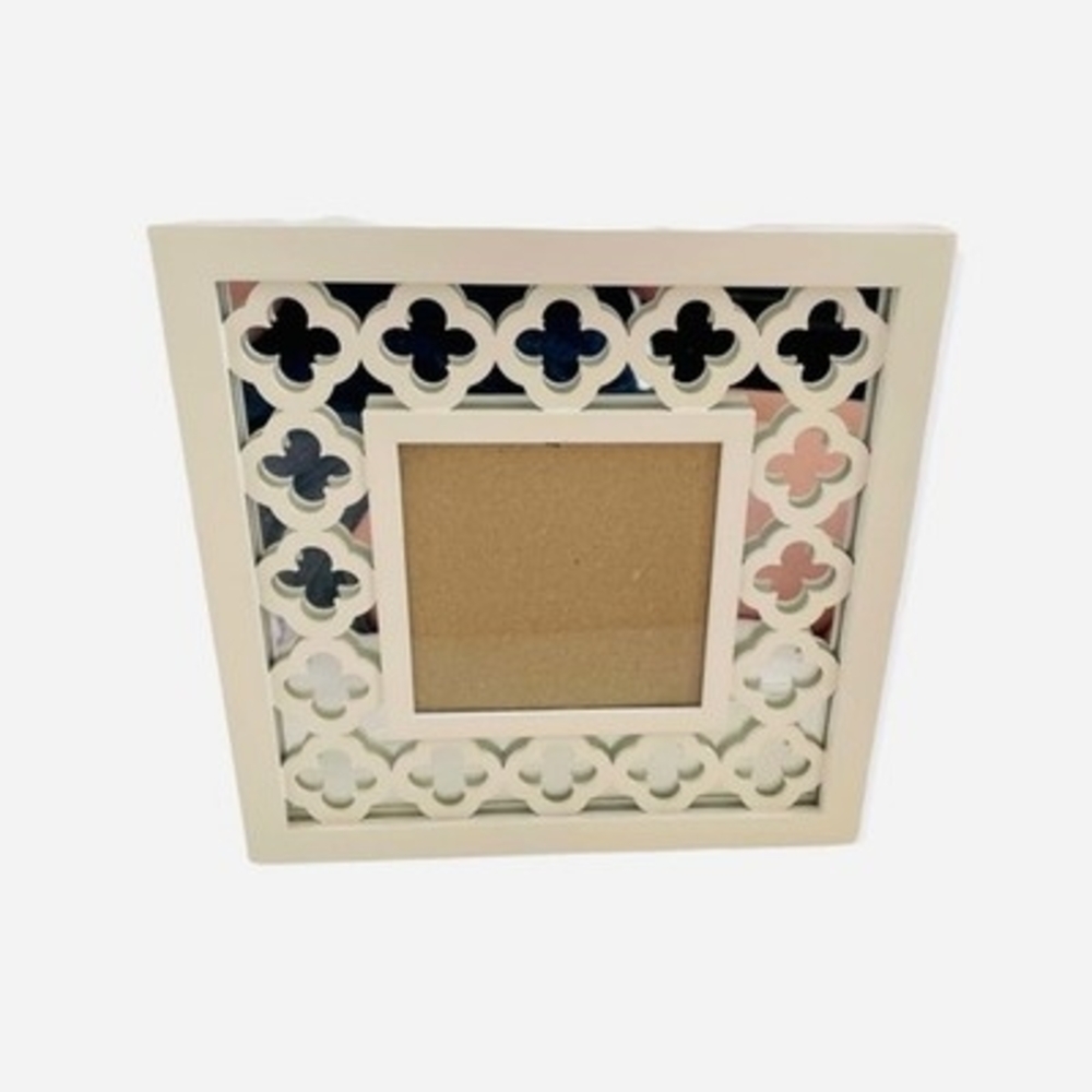 Nicole Miller White Carved Floral Wood Mirrored Photo Frame 8.5" Wall Decor VG - Picture 2 of 5